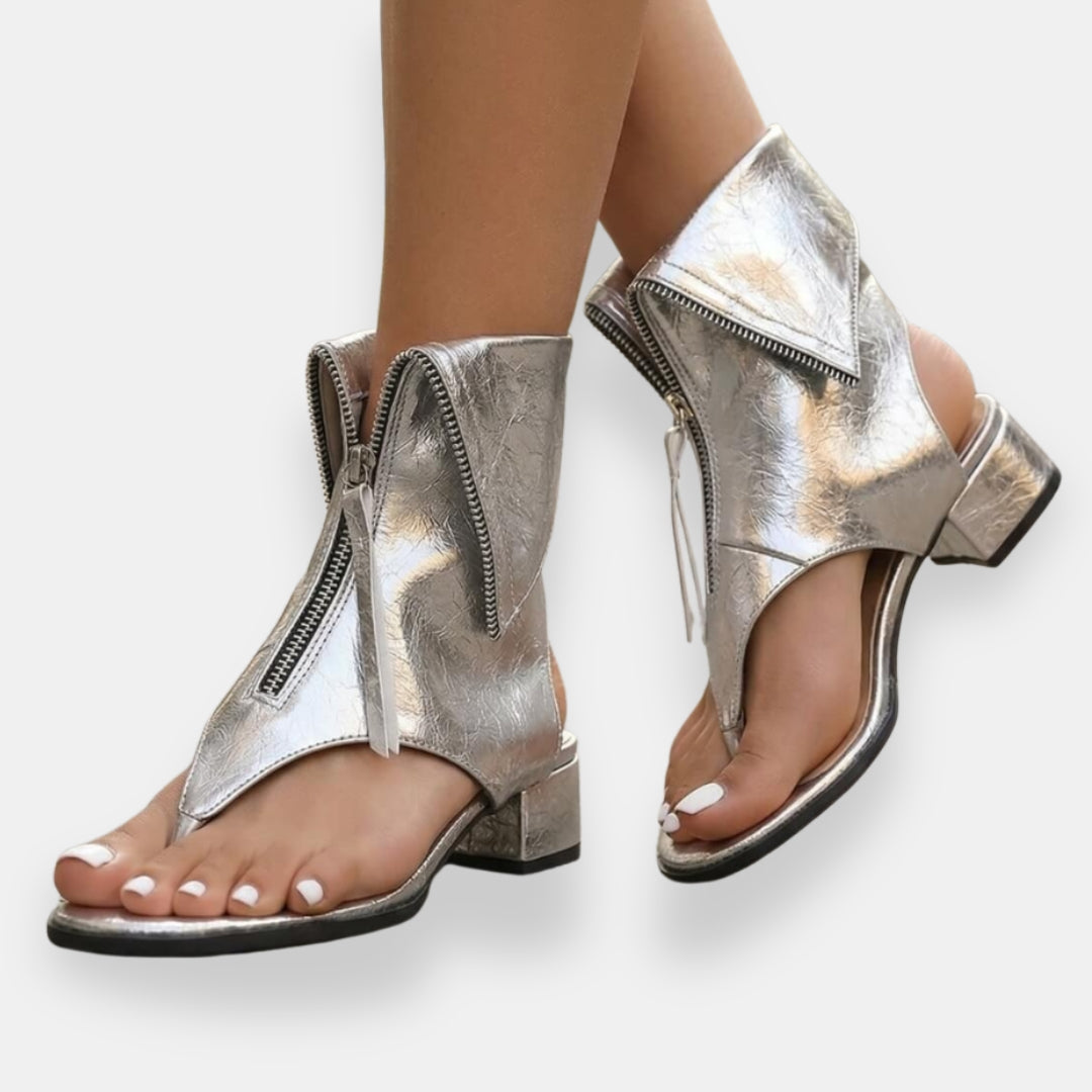 Virellae | Schicke Sandalen mit Reißverschluss und glänzender Optik