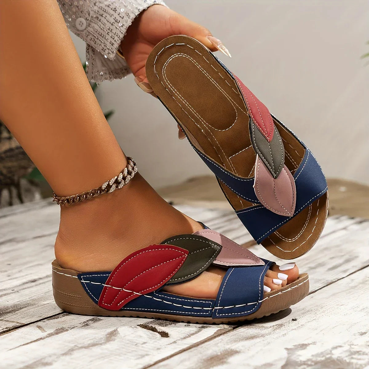 Solin | Bequeme Slip-on-Sandalen