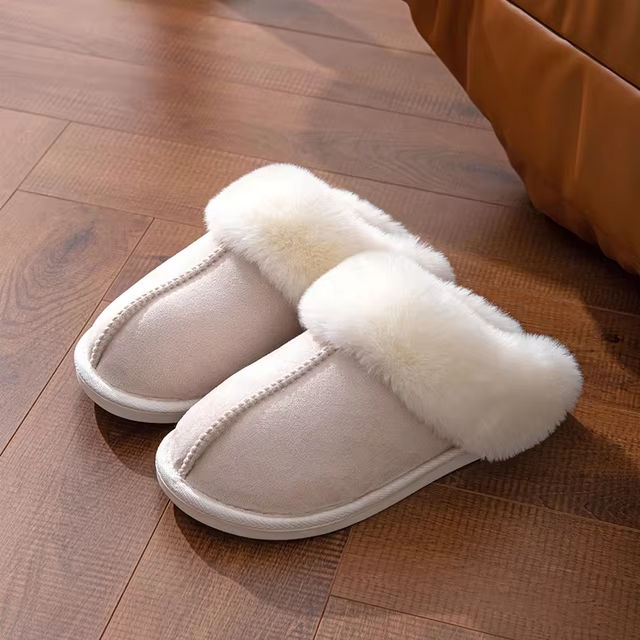 SnuggleFeet™ - Warme Damen-Hausschuhe