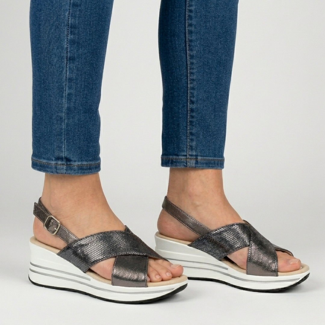 Kandice | Komfort-Sandalen mit Keilsohle und Kreuzriemen