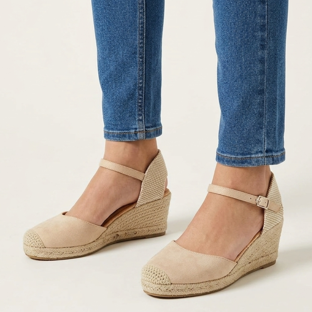 Janeva | Stilvolle Wedge-Sandalen mit geschlossener Zehenpartie