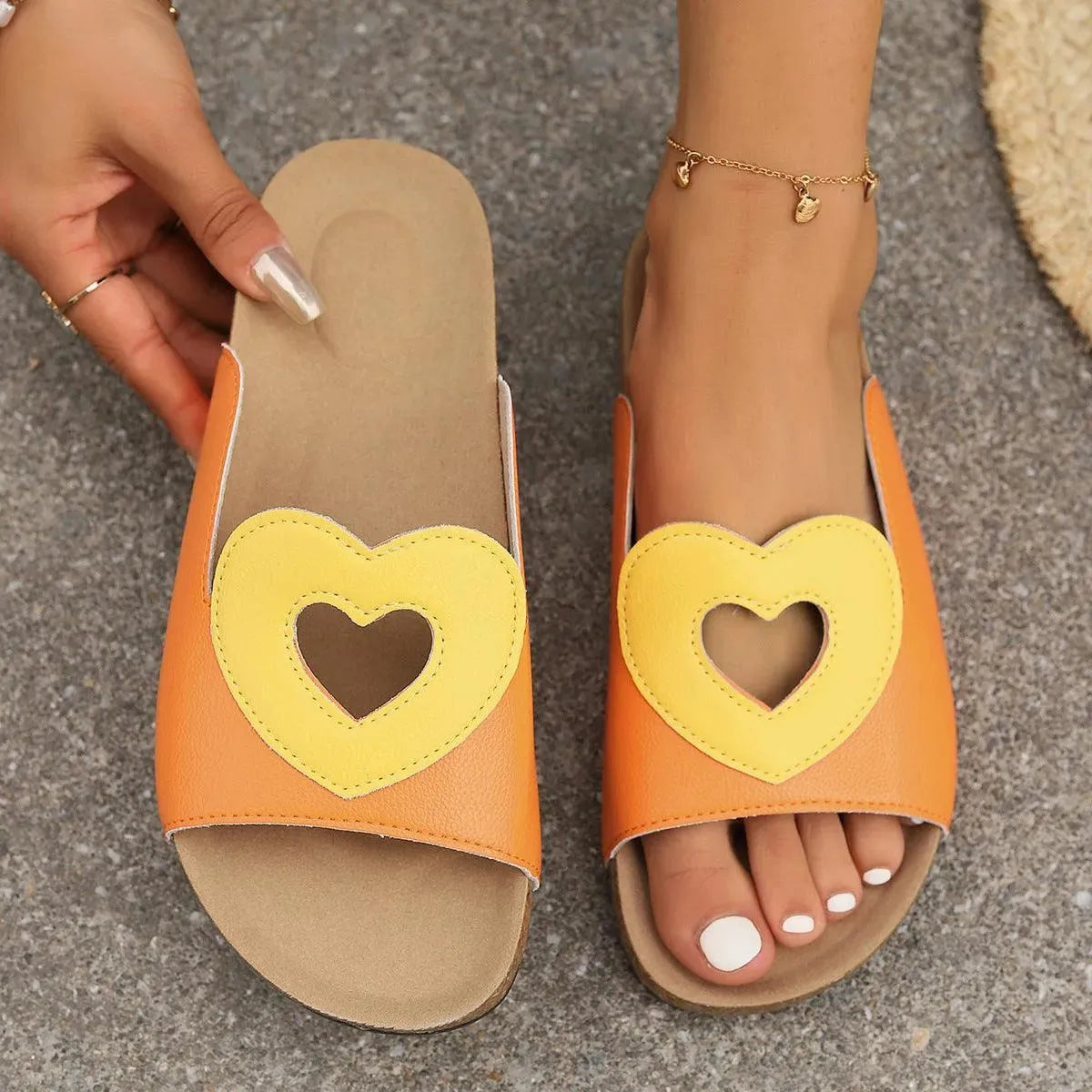 Inge | Sandalen im Herzform-Design