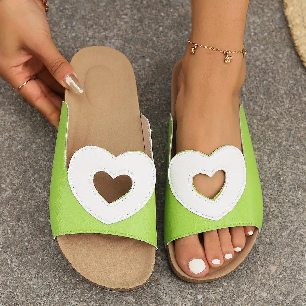 Inge | Sandalen im Herzform-Design