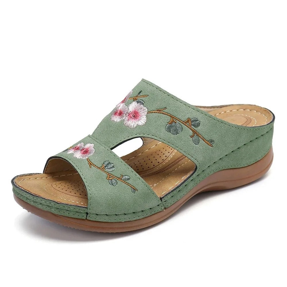 Rosmée | Bequeme Damen-Sandalen mit Blumenstickerei