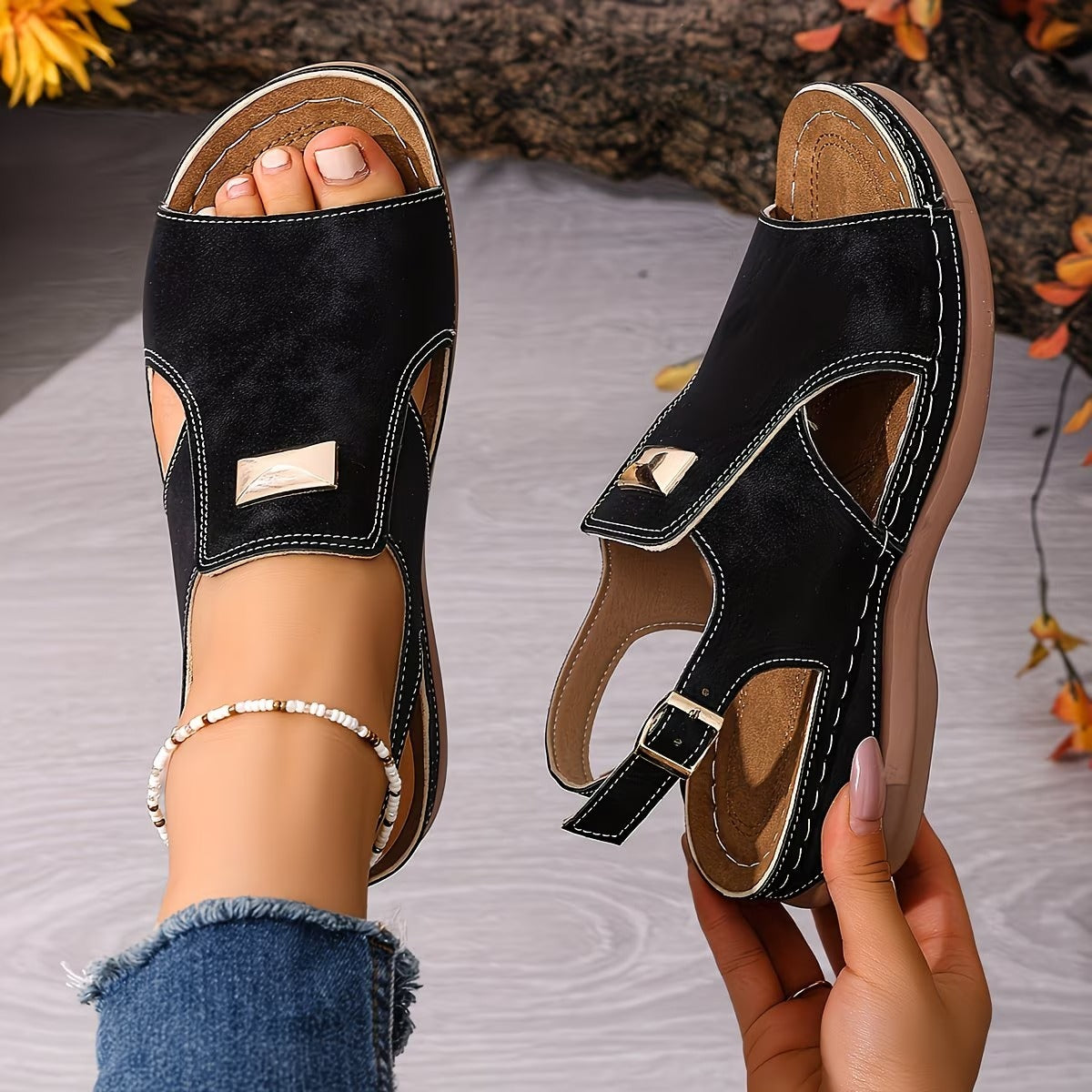 Konira | Bequeme Boho-Sandalen mit Goldakzent