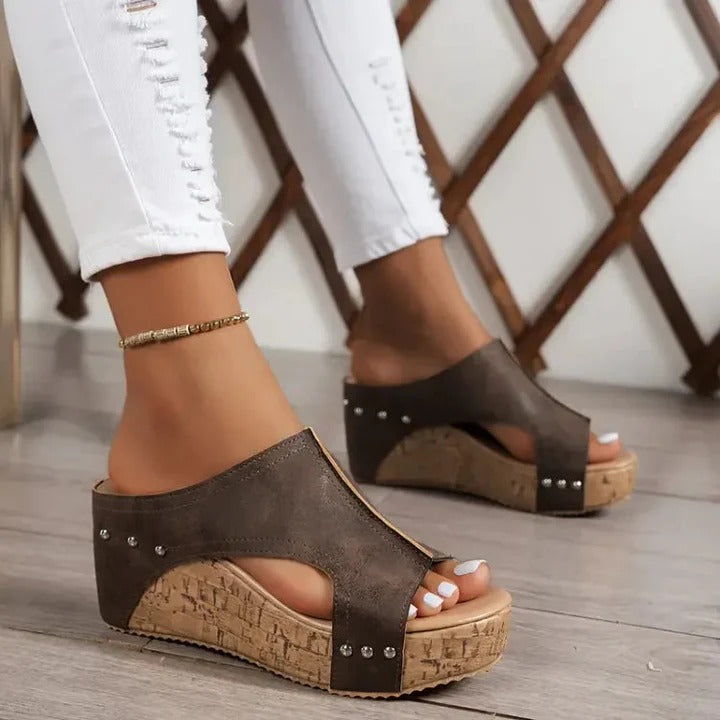 Amelka | Keilsandalen mit Korksohle und stabiler Passform